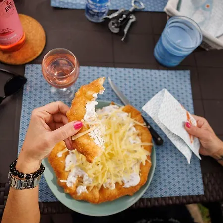 Lake House20 Velence