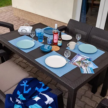 Prázdninový dům Lake House20 *