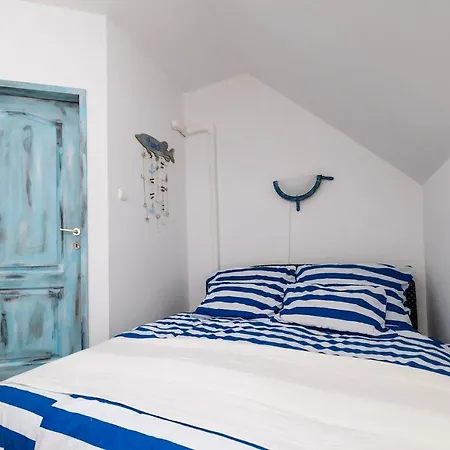 Prázdninový dům Lake House20 *